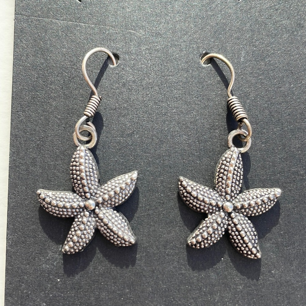 Starfish earrings Silver tone oxidised star fish dangle earrings